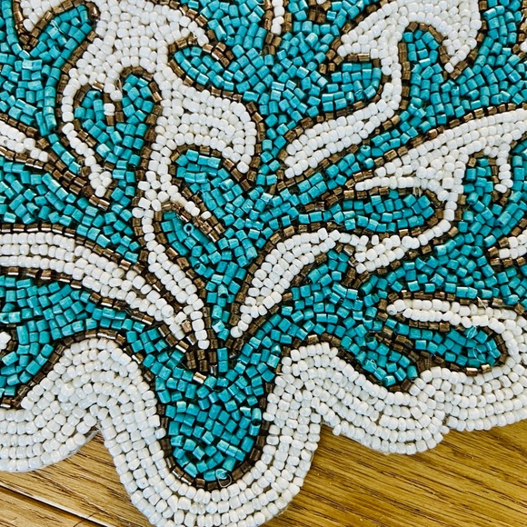 NEW! Coastal Collection Coral Design Beaded Placemat Charger Centerpiece - Picture 3 of 5